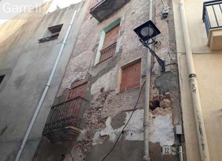 Building  Carrer sant antoni 
 mont-roig del camp (tarragona)