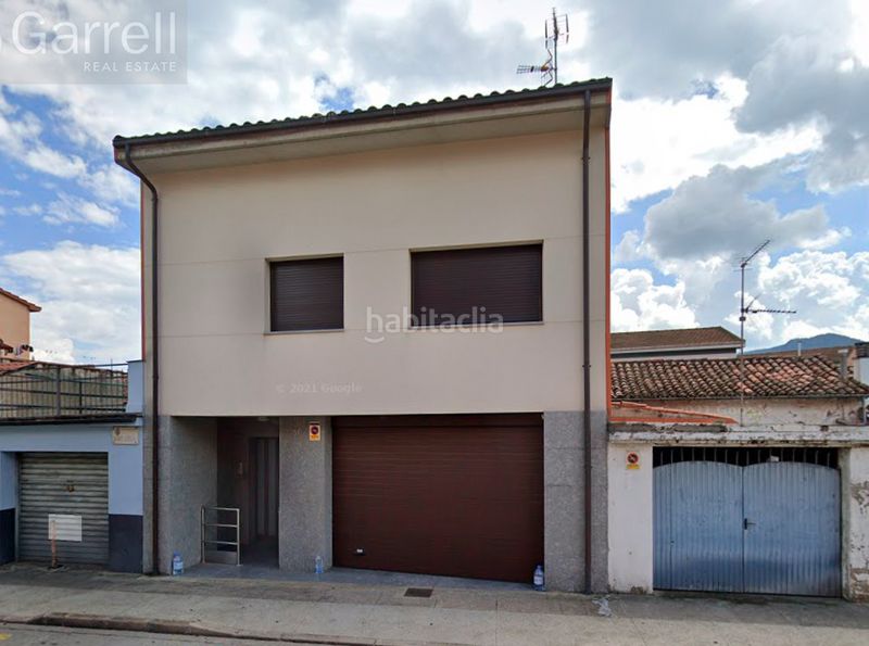 Foto 0ca835fa-2540-4e3d-9010-30016a51edcc. Casa adossada a Olot