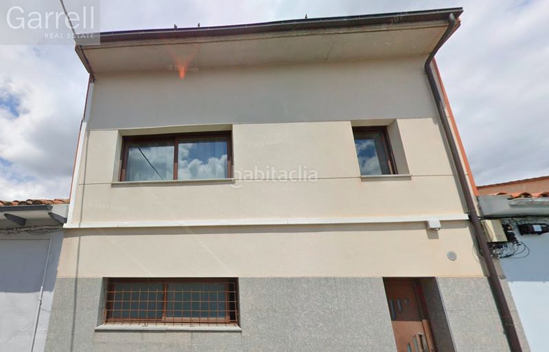 Foto 790d8846-427a-4a26-9eab-c54f2ae7550d. Casa adossada a Olot