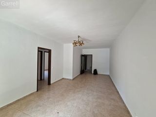 Etagenwohnung  Cl verge  es: pl: pt:
 figueres (girona)