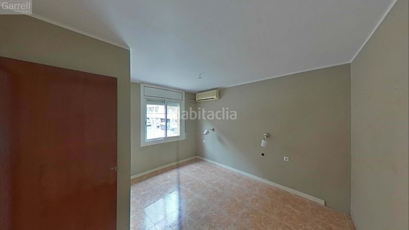 Foto 629fbacd-8e3c-43a1-b0ac-a9b9519a42ca. Piso en Centre Viladecans
