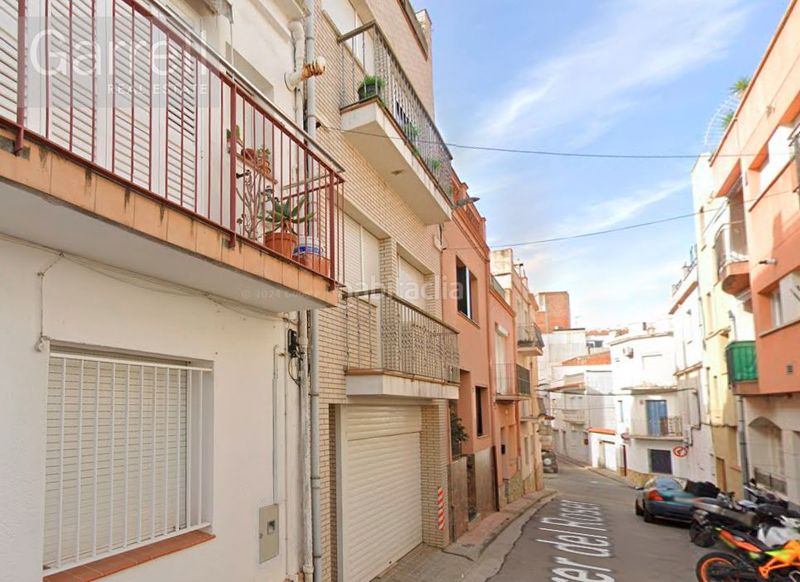 Foto 1175874e-b834-4f50-a2f2-bfd60652d35c. Casa adossada a Centre Blanes