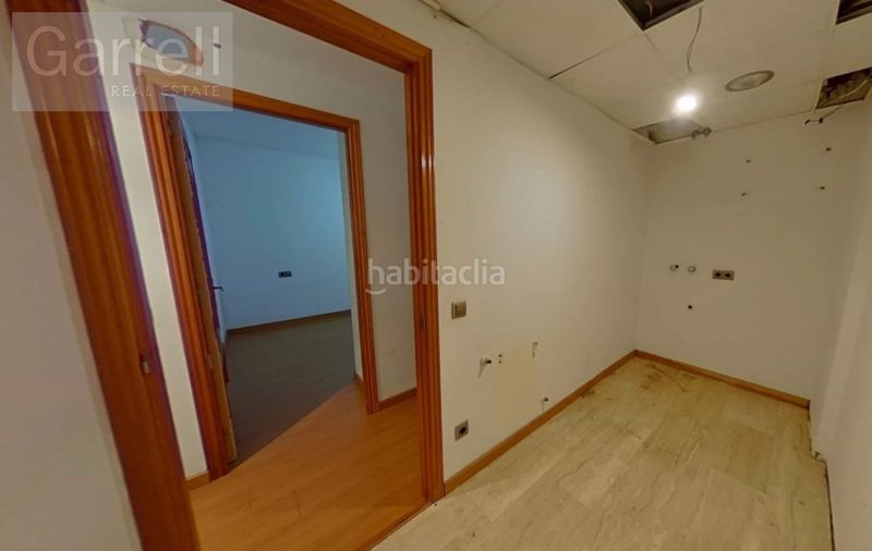 Foto 54bd52a7-7c94-4eb9-ae4e-6553a2c652f7. Casa adossada a Centre Blanes