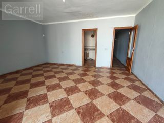 Pis a CL JAUME BALMES  Es: Pl: Pt:
 PINEDA DE MAR (BARCELONA)