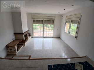 Semi detached house  Carrer de les flors 
 sant pere de vilamajor (barcelona)