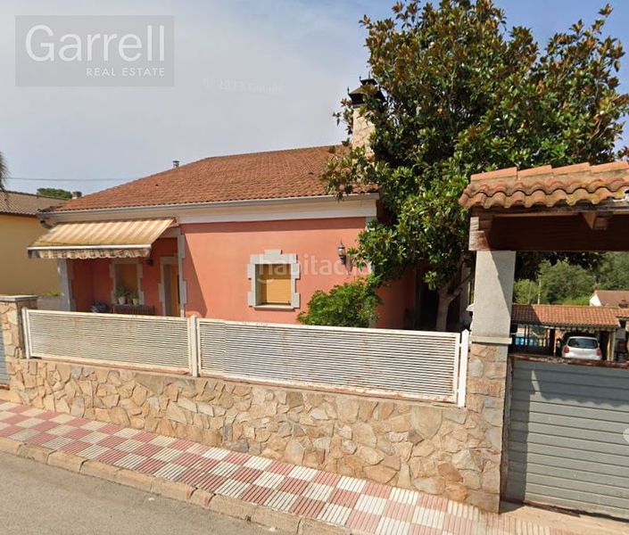 Foto bbfc6882-a7d5-40d0-bd46-b0b81030cd62. Casa adossada a Caldes de Malavella