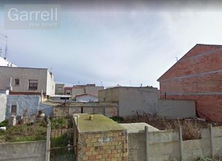 Terreno residenziale  Carrer benavente 
 deltebre (tarragona). Este terreno de 161 m en deltebre, tarragona, ofrece una ubicaci