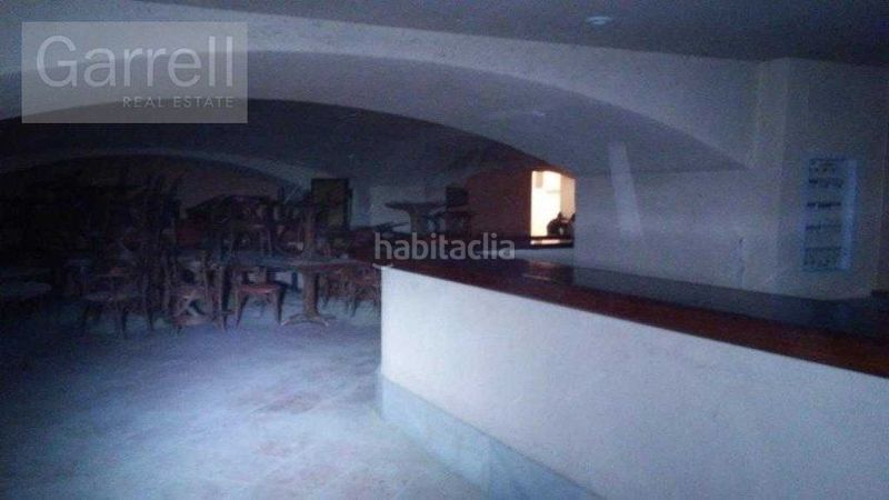 Foto 6eb45500-4372-4344-887b-e2addf9c1afa. Local comercial sotano local comercial ofrece una superficie de 135 m en una ubicación privilegiada, rodeada de servicios en Sant Feliu de Guíxols