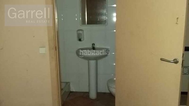 Foto a8c3eea8-92ec-4883-b682-880320ff2f65. Local comercial sotano local comercial ofrece una superficie de 135 m en una ubicación privilegiada, rodeada de servicios en Sant Feliu de Guíxols