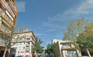 Flat  Cl josep castella  es: pl: pt:
 mataro (barcelona). Descubra este apartamento de 4 habitaciones en mataró, barcelona