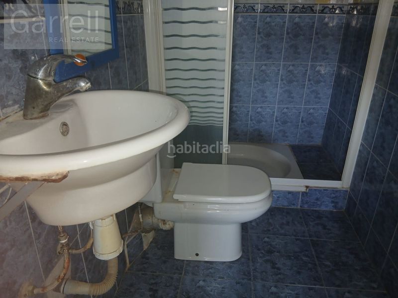 Foto a88e7ccf-3677-4677-a81b-47384e55a768. Pis a Coma-ruga platja Coma-ruga