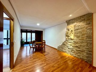 Affitto Appartamento in Ensanche-Diputación. Vivienda en alquiler zona centro