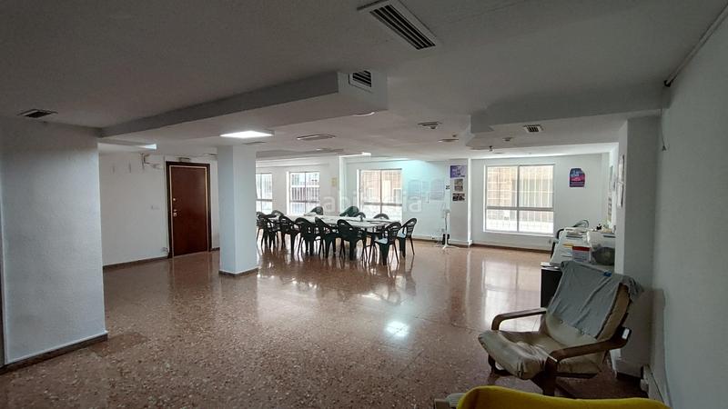 Foto c0b4b890-1e94-4acc-9621-6a3d2a672763. Oficina  en plaza de los luceros en Mercado Alicante