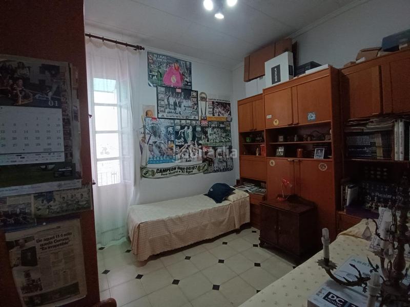 Foto 4e8ecd8e-973e-4397-a86c-06634cfe55de. Gebäude in Mercado Alicante