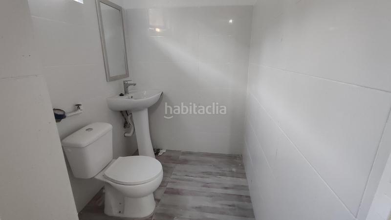 Foto 122296cb-7dce-4638-b11b-a2cfb60eee5e. Alquiler local comercial alquiler local en barrio la Tómbola en Alicante