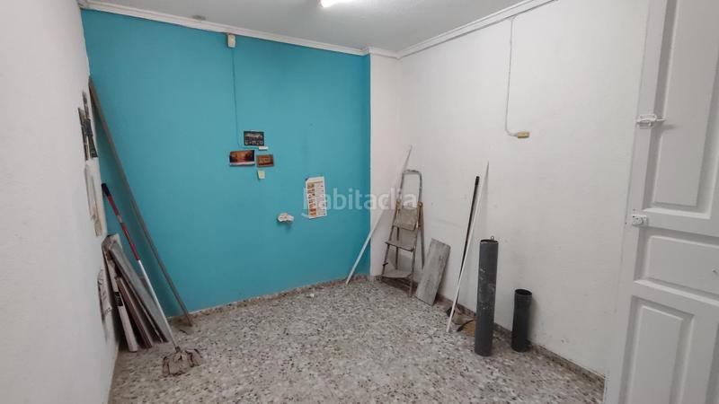 Foto 6ab7e2f3-4db0-447d-ab97-26e21ed5f50b. Alquiler local comercial alquiler local en barrio la Tómbola en Alicante