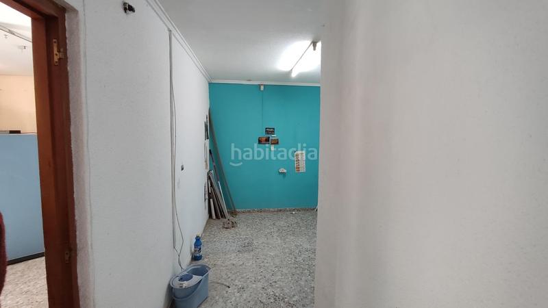 Foto e9fdb05e-5bc9-4f5d-ad05-0744f8a1ab00. Alquiler local comercial alquiler local en barrio la Tómbola en Alicante