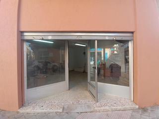 Geschäftsraum in Ciudad de Asís. En venta local comercial en la florida