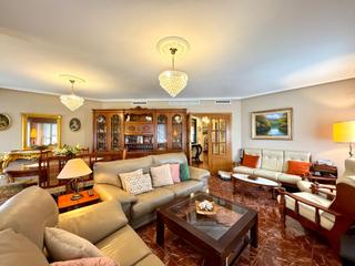 Appartement en Pla de Bon Reps. En venta, bonito piso de 4 dormitorios en el bulevar del pla