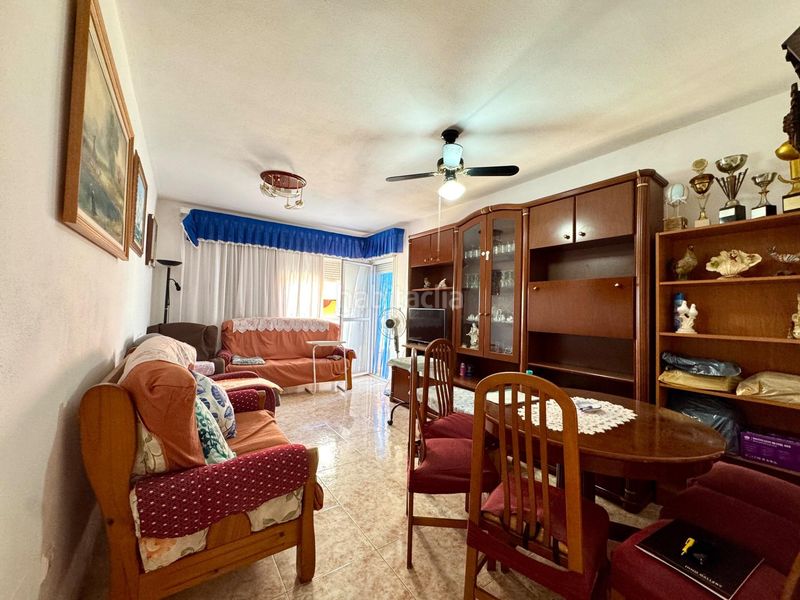 Foto 83654e0e-41e6-4dd9-b5a7-57906d98b062. Pis a Campello Playa Campello (el)