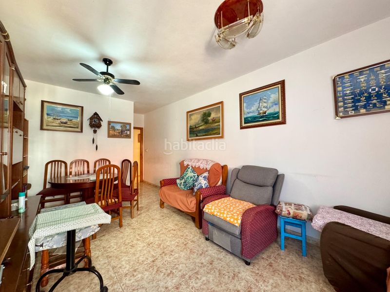 Foto 984f14af-b9bd-482a-bc84-1a8bc9ebbc10. Pis a Campello Playa Campello (el)