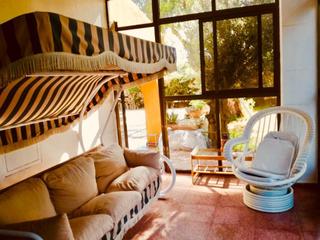 Chalet à Villafranqueza. Chalet urbano  villafranqueza alicante