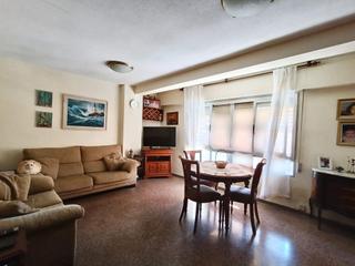 Etagenwohnung in Carolinas Altas. Piso en venta en carolinas pla