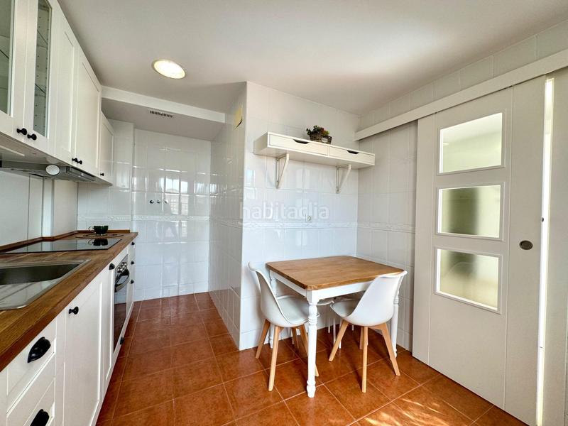 Foto 1b5ce4f5-2425-4618-9b3d-2650376d904f. Alquiler casa adosada maravilloso adosado en Cabo de las Huertas en Alicante