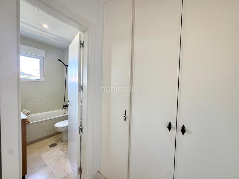 Foto 2c9beacf-5ed1-4203-b466-03840d6b31fc. Lloguer casa adossada amb calefacció aparcament piscina a Alicante