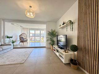 tic en Ensanche-Diputacin. Magnfico tico en calle orense, con vistas al mar