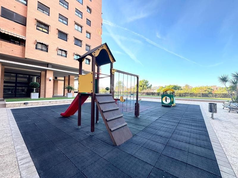 Foto c6daac7c-e0df-4d2e-aada-0dfdf99baacd. Alquiler piso alquiler dos dormitorios en parque de las avenidas en Alicante