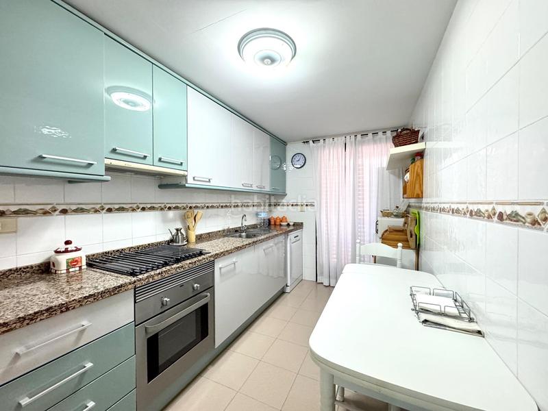 Foto e1100468-820d-4bc9-b2e2-aeb3e71d1bd6. Alquiler piso alquiler dos dormitorios en parque de las avenidas en Alicante