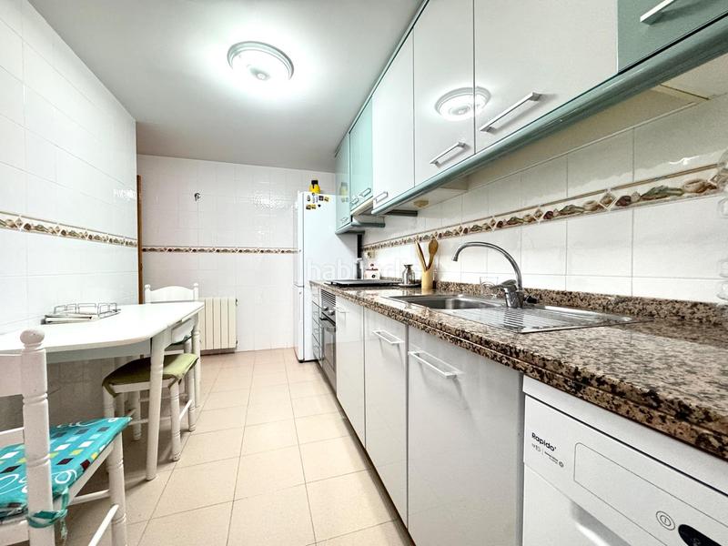 Foto b2dd1f1c-dd73-4573-bd73-c9015ed9a521. Location appartement avec chauffage parking piscine dans Alicante