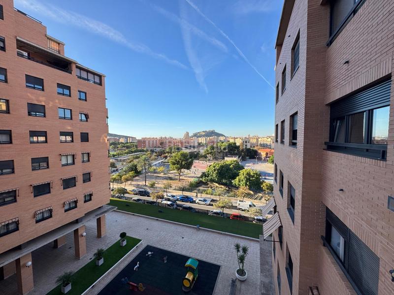 Foto fe1a2796-5c2e-4dfa-a222-13c6b366da03. Location appartement avec chauffage parking piscine dans Alicante
