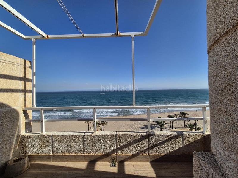 Foto 0b2309de-7355-414a-be6e-3edbadc3cb59. Àtic amb aparcament piscina a Playa Muchavista Campello (el)