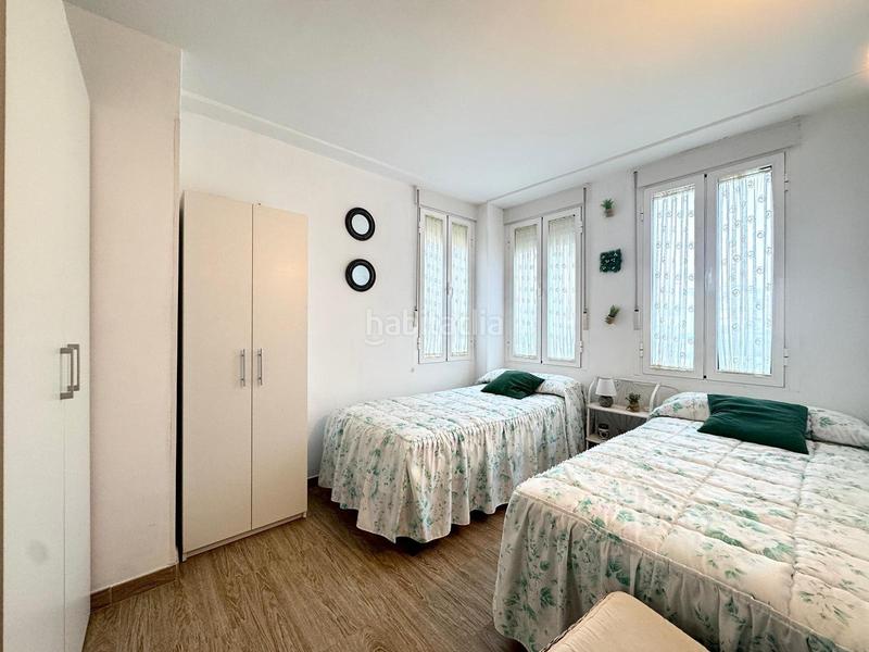 Foto 214460d6-a9c7-4e90-9475-77ec49001795. Àtic amb aparcament piscina a Playa Muchavista Campello (el)