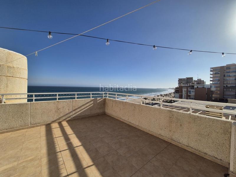 Foto 2c1048e4-75dc-477c-9bb6-893fa7b82396. Àtic amb aparcament piscina a Playa Muchavista Campello (el)