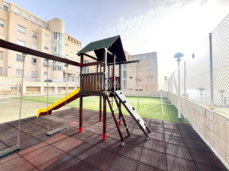 Foto 5a4147f9-39dc-49c0-8c6f-dbb0ffb60986. Àtic amb aparcament piscina a Playa Muchavista Campello (el)