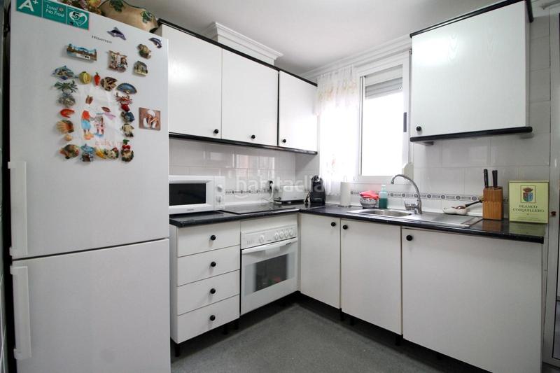 Foto d1908adb-1e7c-4409-91f9-c788081d2c02. Àtic amb aparcament piscina a Playa Muchavista Campello (el)