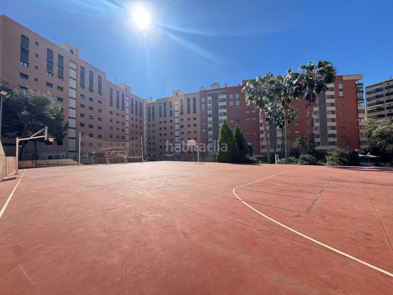 Foto 0ff8474d-0a18-4f89-8af7-43a8ffa9e97c. Àtic amb calefacció aparcament piscina a Paus - Polígono San Blas Alicante