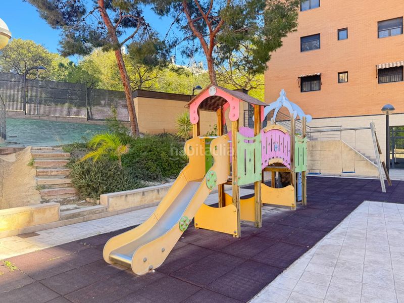 Foto bb57995d-73f3-4f2c-8076-d5c325ff127a. Àtic amb calefacció aparcament piscina a Paus - Polígono San Blas Alicante