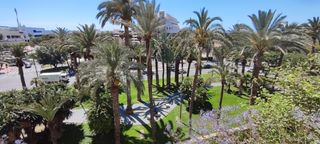 Pis en Ensanche-Diputaci�n. Vistas pan�ramicas junto al puerto deportivo