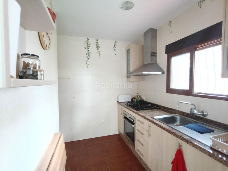 Foto 57b06f59-3273-46ca-bd92-90f92a084a86. Casa adossada amb calefacció a Tibi