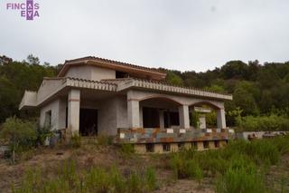 Haus  Vallromanes - km8 de carretera bv5002 de el mansnou a granollers. Casa con terreno junto al golf de vallromanes