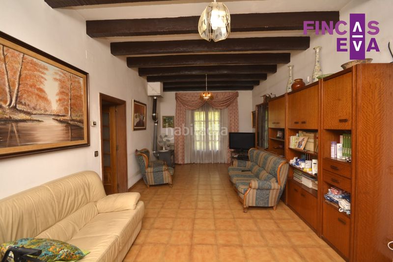 Foto 36d31c71-a719-4d0d-80e4-6facfd66aa50. Casa amb calefacció a Borrassà