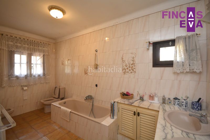 Foto 40901e23-2ff0-4f42-a526-e5d6d113a448. Casa amb calefacció a Borrassà