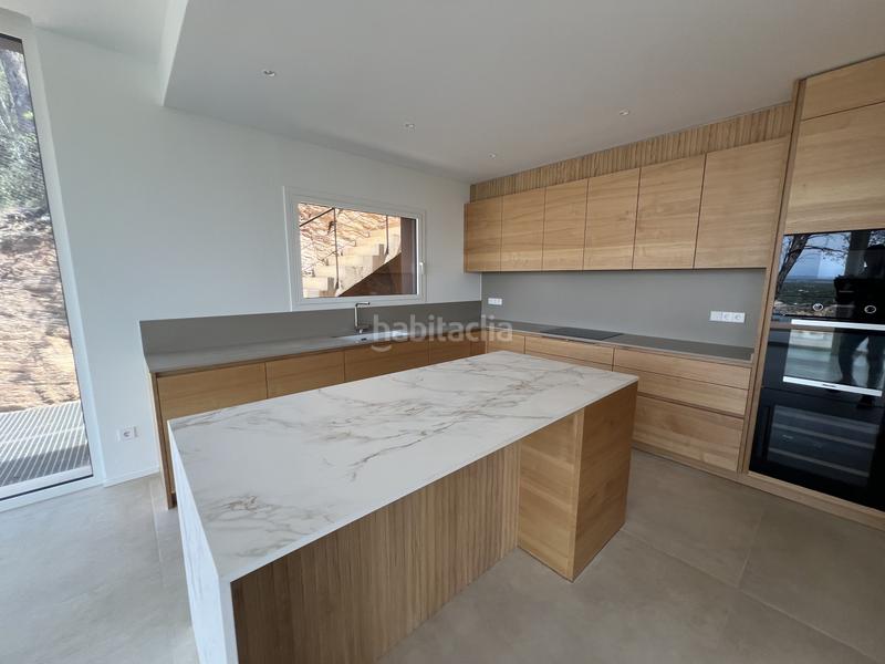 Foto 636590a0-6936-4bc3-99f8-447587045ecd. House with heating parking in Begur Begur