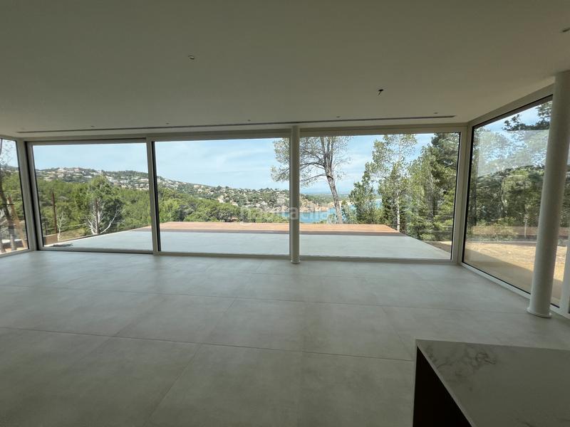 Foto fc3611f2-d467-4b4c-a012-d4f9997f9acd. House with heating parking in Begur Begur