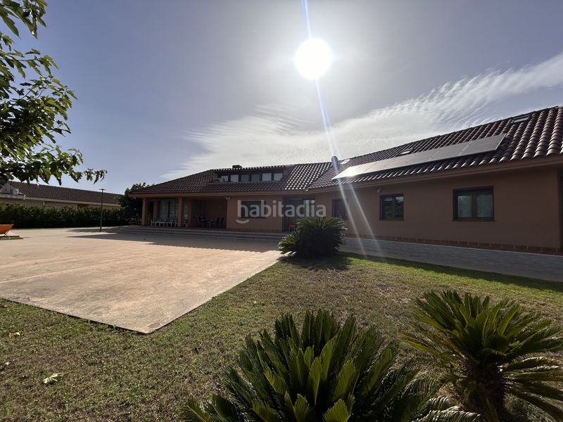 Foto a1293ae3-8338-4267-b490-960565e2a122. Casa amb calefacció aparcament piscina a Almoster