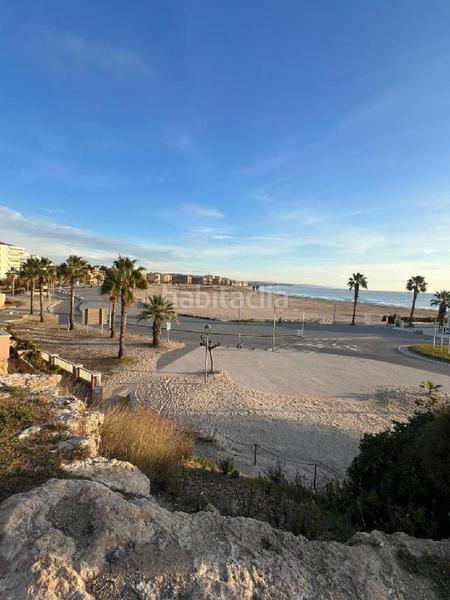 Foto 5856e7ee-e225-4b0a-a865-ebe09336d204. Casa chalet pareado en venta en calle dels pins en Torredembarra